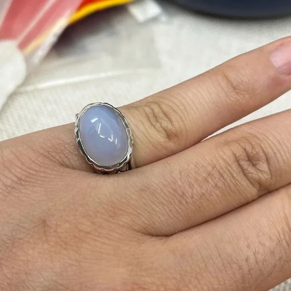 Vintage Sterling Silver Thai Ring with Blue Chalcedony – Size 4.75, 8.9g - Picture 5 of 17